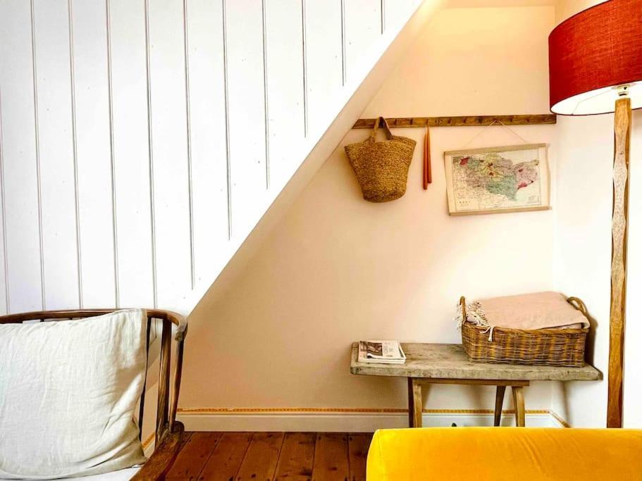 Northdene Cottage - Cosy Old Fisherman'S Cottage Two Mins From Sea - Free Parking - Wood Burning Stove - Roll Top Bath - Dog Friendly Дил Экстерьер фото